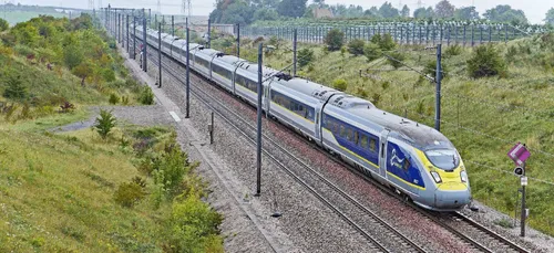 Covid-19 : la France suspend tous les transports en provenance du...