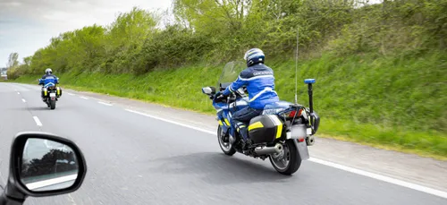 Maine-et-Loire : il fuit un contrôle de gendarmerie à plus de 200 km/h