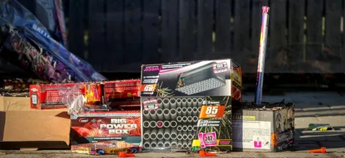 Un jeune homme meurt "la tête arrachée" par un mortier d'artifice...