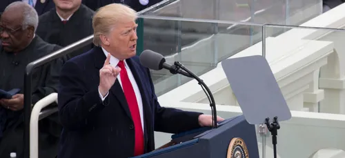 Trump fait pression sur un officiel pour "trouver 11 780 bulletins"...