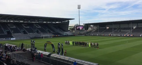 Des maillots du SCO et du PSG aux enchères pour le foot amateur