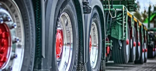 Tours : les agriculteurs organisent une opération escargot le 19...