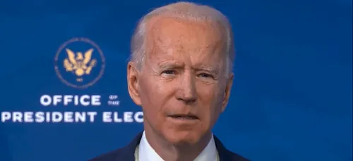 Biden va prendre 17 mesures dès mercredi pour effacer le bilan de...
