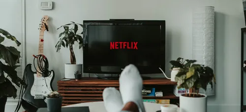 400 euros pour manger des pizzas et regarder Netflix !