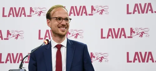 Le Maire de Laval en congé paternité