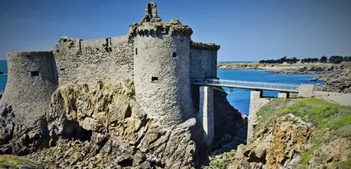 Polémique autour du Roi des Belges sur l'île d'Yeu