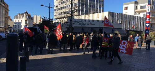 Journée de mobilisation pour la défense de l'emploi et des services...