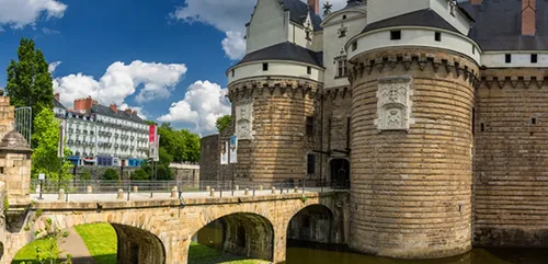 Réunification : La ville de Nantes dit "oui" à un référendum