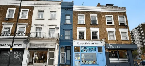 La maison la plus étroite de Londres à vendre plus d'un million...