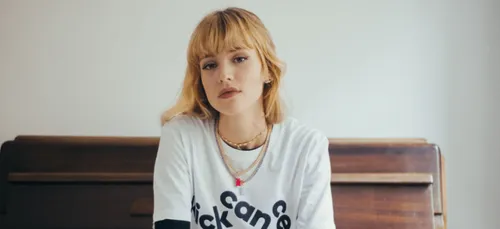 Angèle lance une tombola solidaire contre le cancer de l'enfant