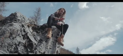 Julien Doré se livre dans un documentaire intime sur YouTube !