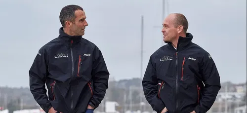Armel Le Cleac'h et Kevin Escoffier dans la même galère