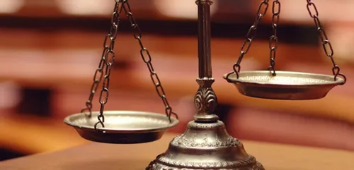 Angers : deux mois de prison avec sursis pour un policier jugé pour...