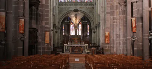 Dol-de-Bretagne : Ken Follet reverse des droits d'auteur pour...