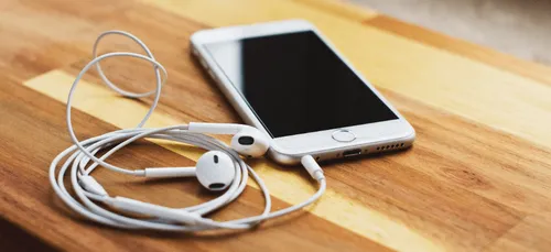 Marché français de la musique : le streaming décolle, les ventes...