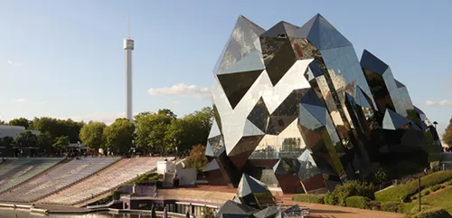 Le Futuroscope reporte son ouverture