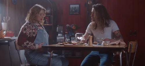 Julien Doré : découvrez le clip de "Kiki" avec Virginie Efira