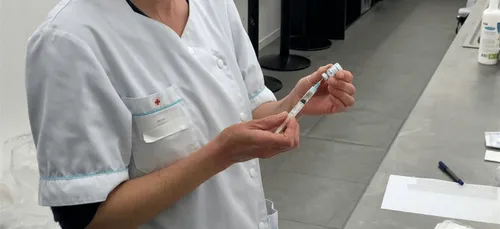 Vétérinaires et dentistes vont pouvoir vacciner contre le Covid-19