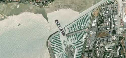 Et si l’Ever Given était bloqué à côté de chez vous ?