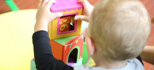 Les assistantes maternelles pourront travailler, et les...