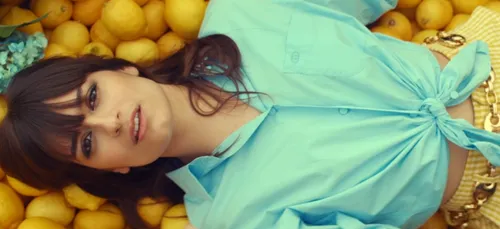Découvrez "Le Reste", le nouveau clip de Clara Luciani !