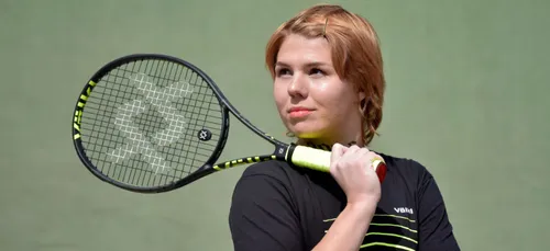 Tennis : une joueuse vend une partie de son bras contre de la...