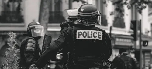 Sécurité : 10 000 policiers et gendarmes en plus d'ici 2022