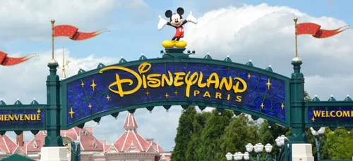 Covid-19 : Disneyland Paris accueillera un grand centre de...