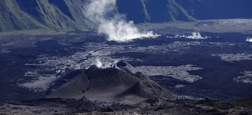 La Réunion : deux jeunes randonneurs décédés au volcan du Piton de...