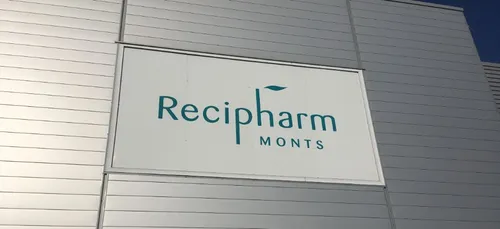 Covid-19 : les premières doses du vaccin Moderna produites en...