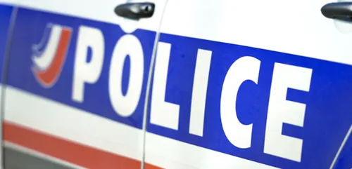 Attaque au couteau au commissariat de Rambouillet : la...