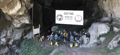 Deep Time : les 15 confinés volontaires sont sortis de leur grotte