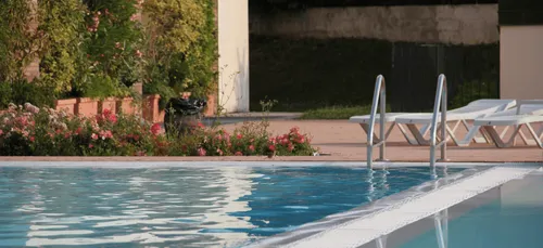 Dans l'Ouest, les piscinistes victimes de leur succès