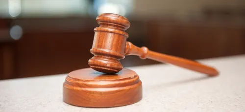 Un artiste breton poursuivi pour représenter Tintin avec des pin-up