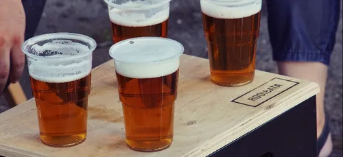 Terrasses bondées : les préfectures tapent du poing sur la table