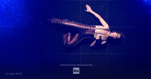 Eurovision 2021 : le chanteur du groupe italien Maneskin ne s'est...