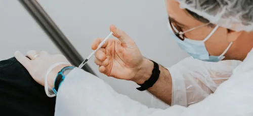 Covid-19 : La vaccination ouverte à tous les majeurs dès 18 ans