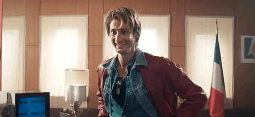 "OSS 117 : Alerte rouge en Afrique noire" se dévoile dans un...