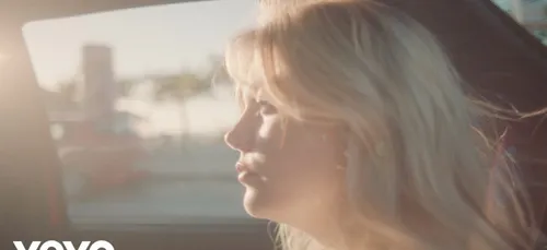 Louane dévoile le clip de "Aimer à mort"