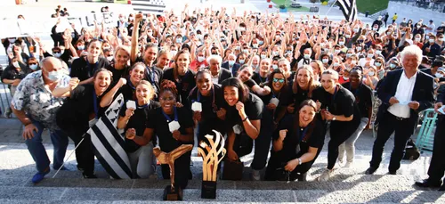 Covid : un cluster au Brest Bretagne Handball après les...