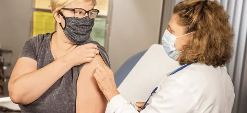 Il sera possible de recevoir sa deuxième dose de vaccin dans un...