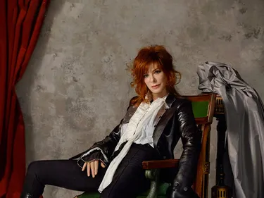 Mylène Farmer sort une réédition de Désobéissance !