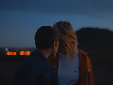 Hyphen Hyphen sort son nouveau clip "Mama Sorry" !