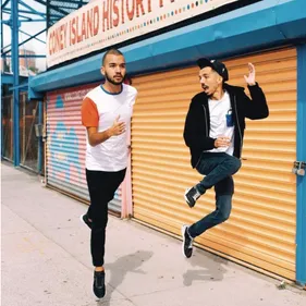 Bigflo et Oli : Le clip de "Sur la lune" est sorti !