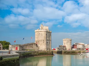 La Rochelle : un immeuble désaffecté menace de s’effondrer, des...
