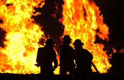 Vaste incendie dans le sud-Charente