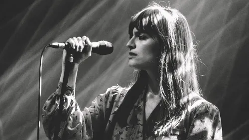 « La Grenade » de Clara Luciani élue chanson de l'année par la Sacem