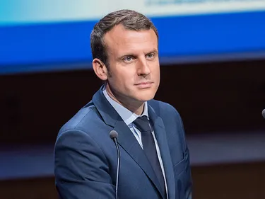 Emmanuel Macron promet la recherche de la "vérité" sur la mort...