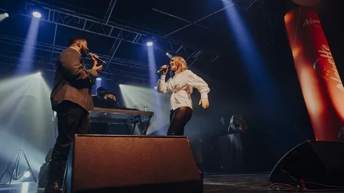 Vitaa & Slimane annoncent une réédition de leur album « VersuS »