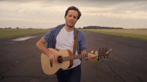 Vianney : découvrez le clip de "N'attendons pas"